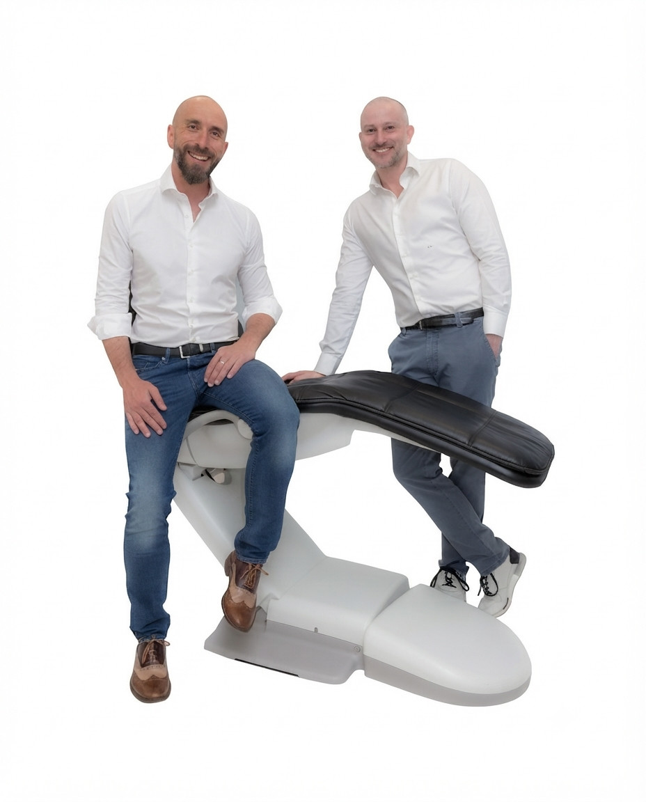 Estate, sorriso e faccette dentali, i dottori Salzano e Tirone richiamano alla responsabilità clinica contro le scorciatoie del low cost