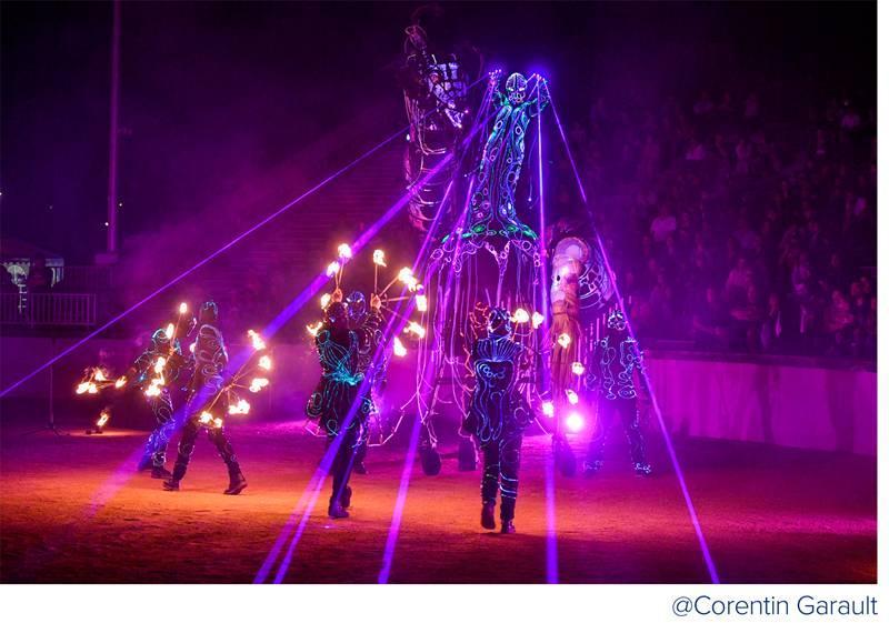 Cagnes-sur-Mer, notte di spettacolo all’ippodromo: corse, draghi e fuochi d’artificio  Il Grand Prix della città torna il 10 luglio: ingresso gratuito, show itineranti e gran finale