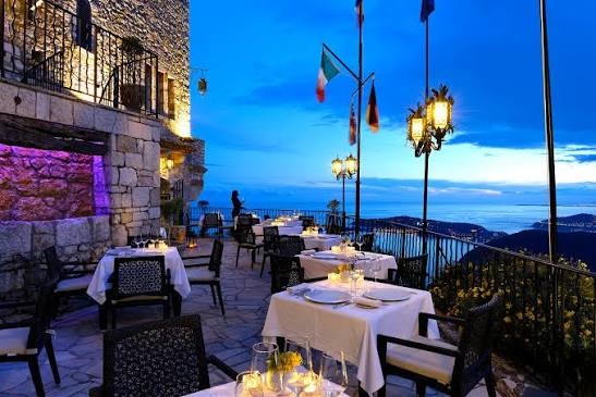 Costa Azzurra, la sfida dei ristoranti: “Andiamo a cena fuori?”