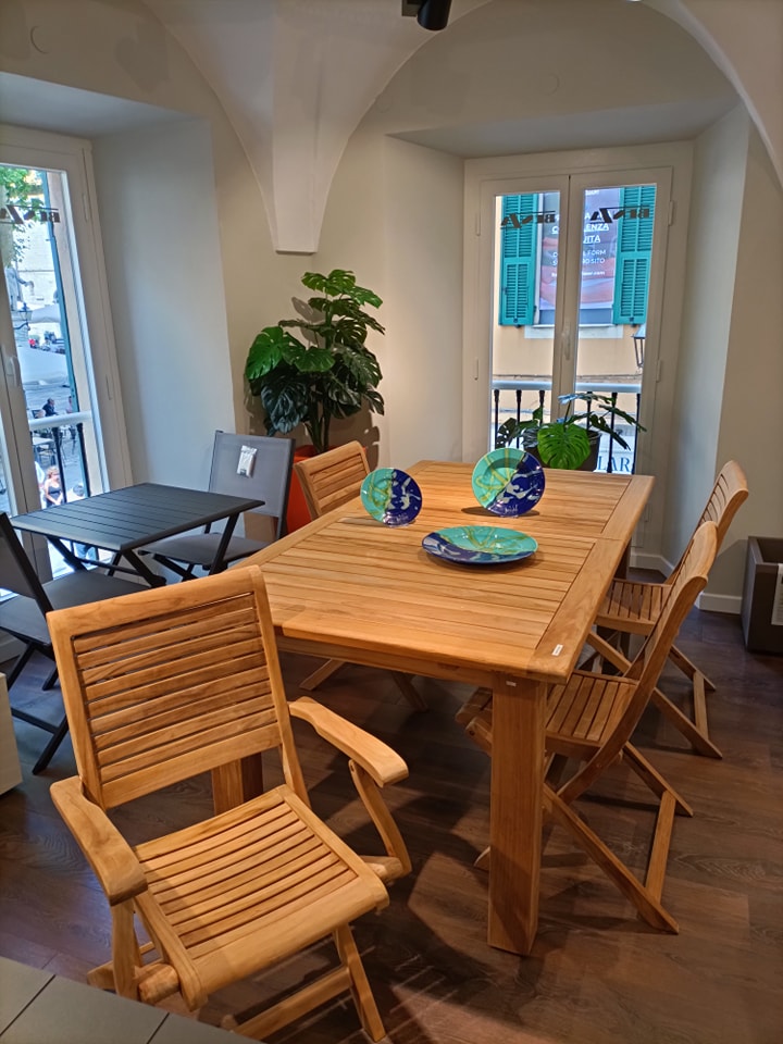 Benza, il Tuo Partner Ideale per Arredare gli  Esterni