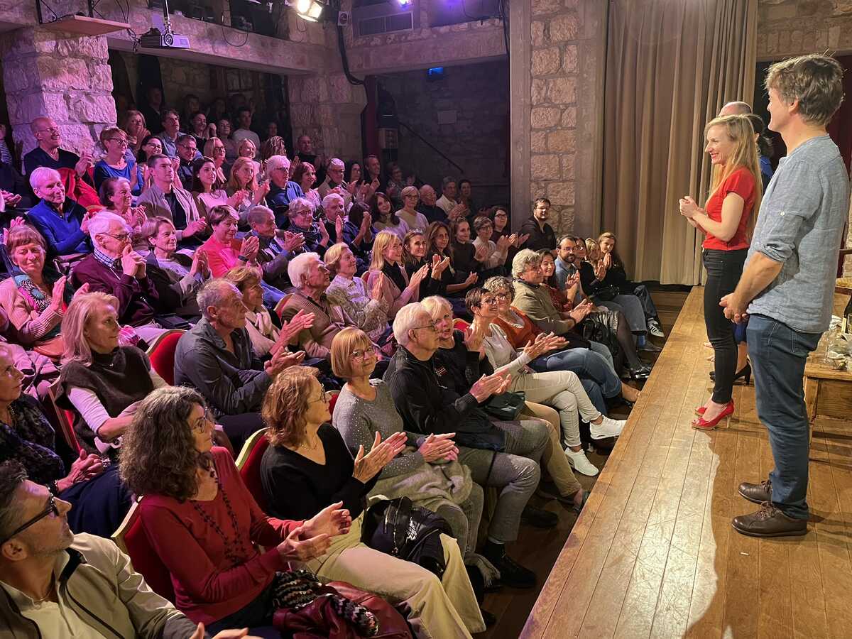 Hamlet al Théâtre des Muses: un’esperienza teatrale contemporanea e coinvolgente