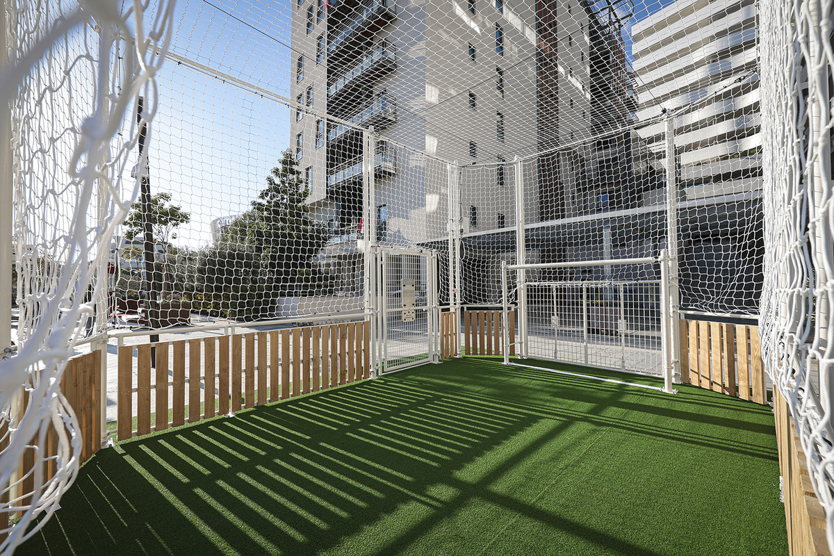 Un nuovo campo sportivo per bambini apre sulla promenade Honoré II