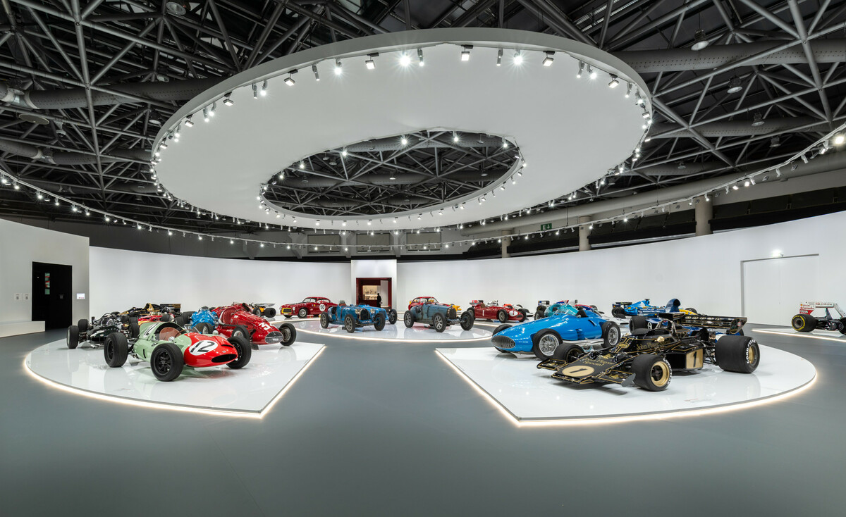 Grimaldi Forum Monaco, la mostra "Monaco et l'automobile" racconta oltre un secolo di storia dell'automobile nel Principato