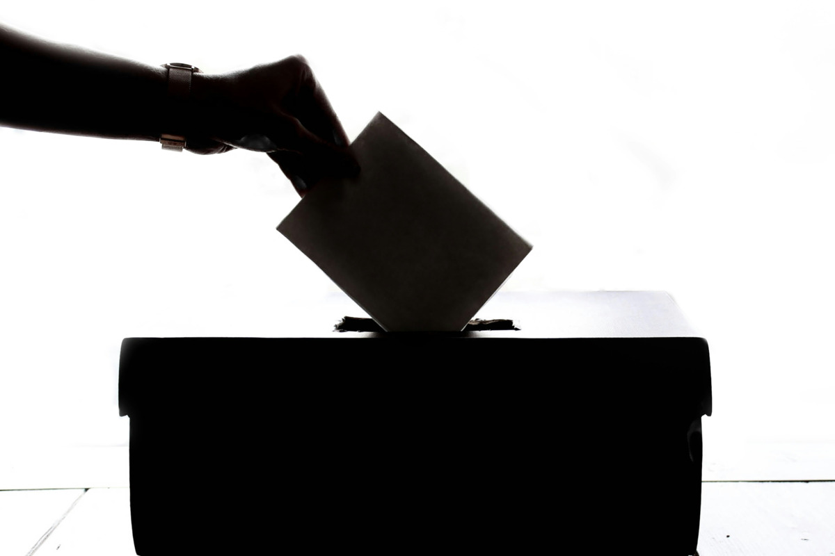 Elezioni comunali 2027 a Monaco: modalità e scadenze per il voto per delega