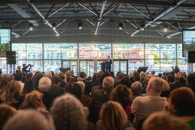 Estrosi alza il sipario sulla corsa per Nice: “Tutti per Nizza”, parte la sfida alle amministrative