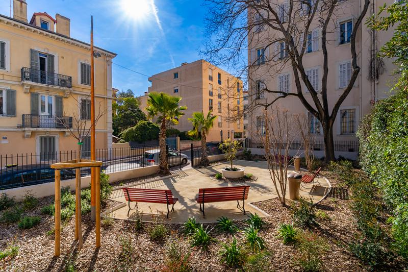 Cannes, rifiorisce il verde urbano: nuova vita al square Halte Varaldi (Foto)