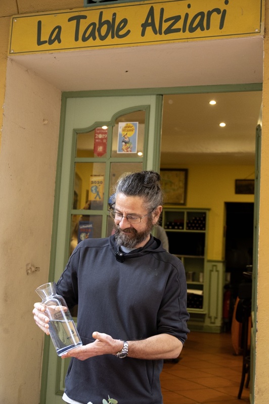 Acqua del rubinetto protagonista: Nizza punta su sostenibilità e identità locale