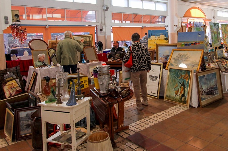 Tanti oggetti, tante curiosità: i marché à la brocante in Costa Azzurra