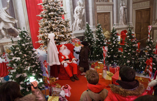 Govone, il "Magico Paese di Natale". Un luogo incantato sulle colline Govone, il "Magico Paese di Natale". Un luogo incantato sulle colline
