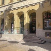 Le JL Pop store, installé dans l’ancienne banque Société Marseillaise de Crédit © DR