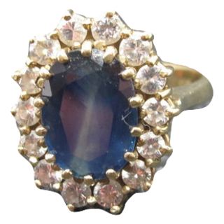 I gioielli preziosi e pezzi d'oro saranno in molti a quest'esposizione.