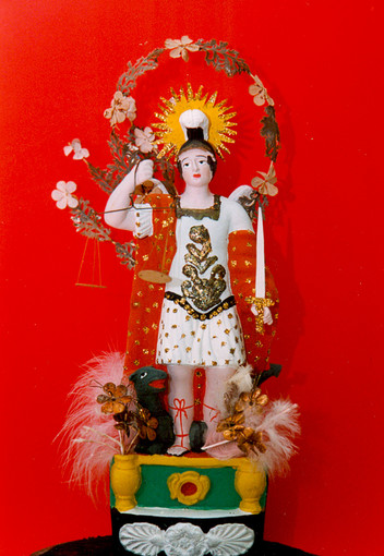 Mentone: esposizione di Santibelli, Santi e Angeli