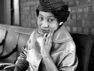 Chicago, May 16, 1957 © Estate of Vivian Maier, Courtesy of Maloof Collection and Howard Greenberg Gallery Chicago, May 16, 1957 © Estate of Vivian Maier, Courtesy of Maloof Collection and Howard Greenberg Gallery