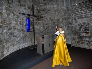 Bénédiction du mobilier liturgique (c)Mairie de Cannes