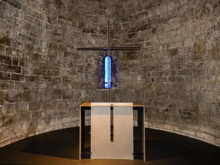 Croix en inox - Chapelle Sainte-Anne (c)Mairie de Cannes
