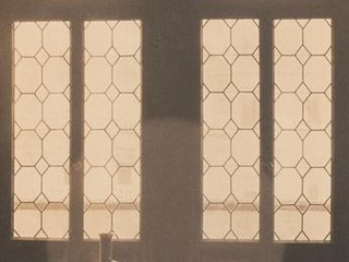 Adolphe de Meyer, Tavolo per la colazione nella «sala» di Palazzo Balbi-Valier, senza data. Per gentile concessione della Biblioteca municipale di Tours.