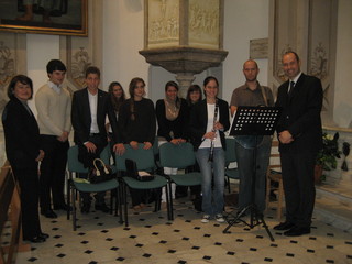I giovani del Liceo alla fine della cerimonia