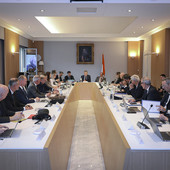 Foto scattata durante la riunione del 12 novembre, © Direction de la Communication - Stéphane Danna. Foto scattata durante la riunione del 12 novembre, © Direction de la Communication - Stéphane Danna.