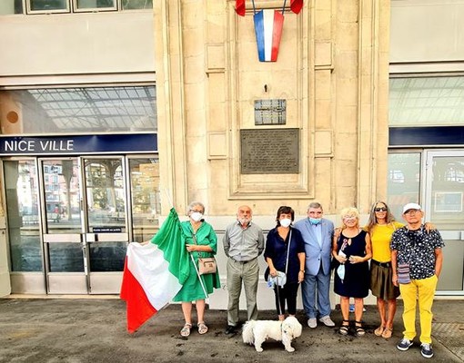 Rappresentanti dell'Anpi Costa Azzurra alla Gare de Thiers l'8 settembre 2021