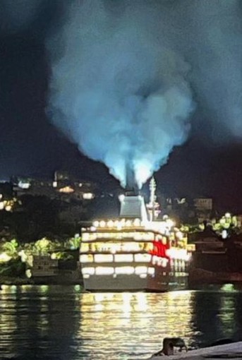 La foto postata sulle reti sociali da Christian Estrosi