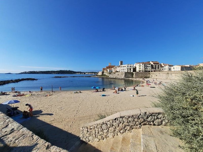 Antibes e Cap d'Antibes nelle foto di Danilo Radaelli Antibes e Cap d'Antibes nelle foto di Danilo Radaelli