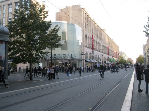 Avenue Jean Médecin a Nizza Avenue Jean Médecin a Nizza