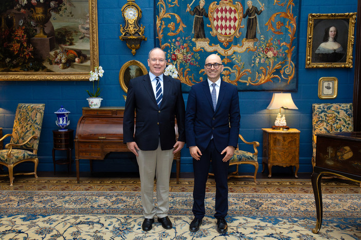 Mediterraneo: Il Presidente Giulio Centemero consegna ad Alberto di Monaco il PAM Award 2025 Mediterraneo: Il Presidente Giulio Centemero consegna ad Alberto di Monaco il PAM Award 2025