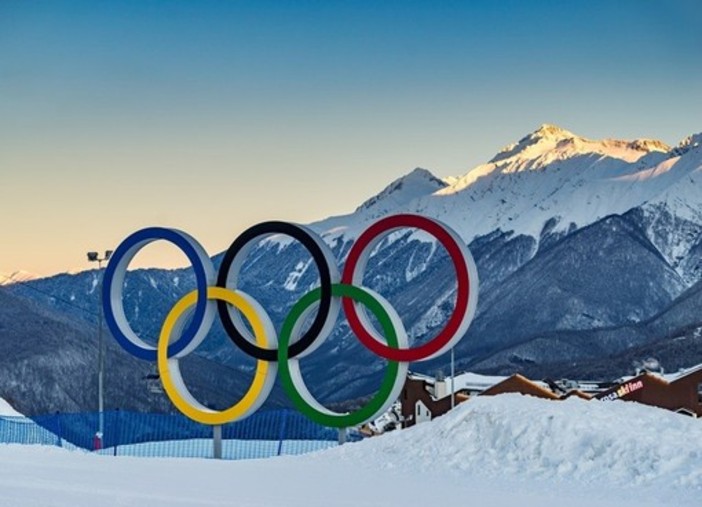 Olimpiadi 2030, il ghiaccio scivola da Nizza a Lione: quanto perde la Costa Azzurra Olimpiadi 2030, il ghiaccio scivola da Nizza a Lione: quanto perde la Costa Azzurra