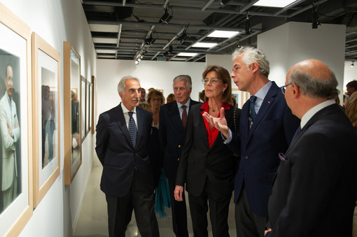 Grande successo per l’inaugurazione della mostra fotografica “Ritratti e paesaggi - L’Italia sul palcoscenico” Grande successo per l’inaugurazione della mostra fotografica “Ritratti e paesaggi - L’Italia sul palcoscenico”