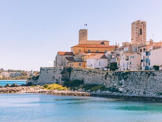 Antibes Vieille ville @Mary Quincy OTC Antibes Juan les Pins