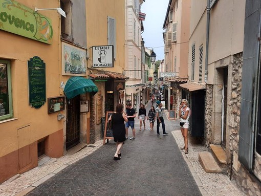 Antibes propone la sua offerta autunno inverno: paghi 2 notti, ma ne fai 3! (video)