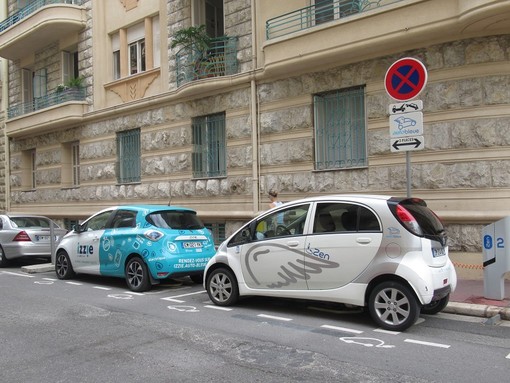 Nizza affida a Renault il servizio di noleggio delle auto elettriche