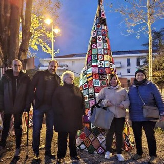 Saint Isidore, il grande Albero di Natale patchwork fatto a mano. Fotografie di Patrizia Gallo e Danilo Radaelli