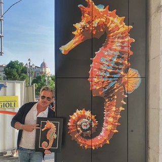 L’opera di Artmor1 sugli armadietti elettrici di Nizza @artmakeoneright