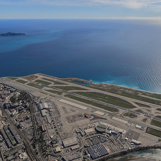 Il Principato di Monaco &quot;entra&quot; nella gestione dei tre aeroporti della Costa Azzurra