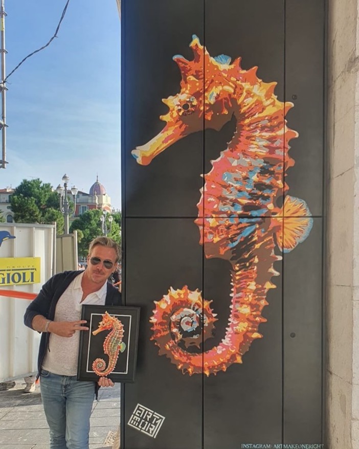 L’opera di Artmor1 sugli armadietti elettrici di Nizza @artmakeoneright L’opera di Artmor1 sugli armadietti elettrici di Nizza @artmakeoneright