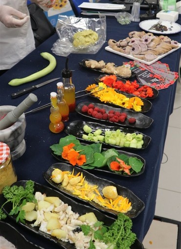 Sanremo: “Aspettando Villa Ormond in fiore”, un successo strepitoso con Chiolini, Vivalda e De Michelis Sanremo: “Aspettando Villa Ormond in fiore”, un successo strepitoso con Chiolini, Vivalda e De Michelis