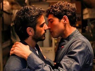 Aprile - Lesbiche, drag queen e voci arabe: il festival queer di Nizza rompe ogni confine