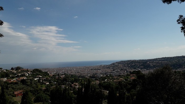 "Ai piedi... Nizza" di Nicole Geron