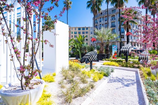 “Avril au Jardin”, a Nizza