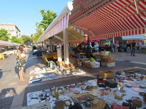 Brocante in Cours Saleya