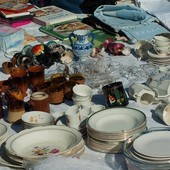 Tanti oggetti, tante curiosità: i marché à la brocante in Costa Azzurra Tanti oggetti, tante curiosità: i marché à la brocante in Costa Azzurra