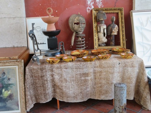 Tanti oggetti, tante curiosità: i marché à la brocante in Costa Azzurra Tanti oggetti, tante curiosità: i marché à la brocante in Costa Azzurra