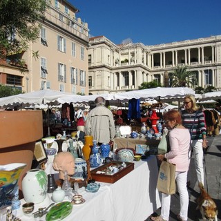 Brocante a Saleya