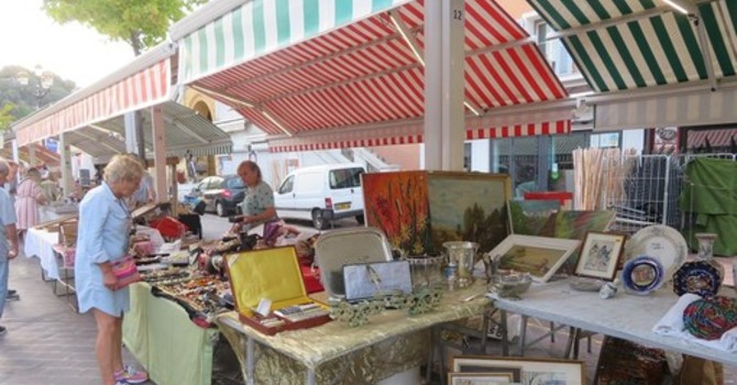 Tanti oggetti, tante curiosità: i marché à la brocante in Costa Azzurra