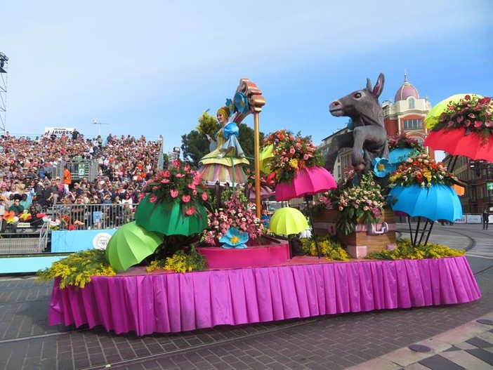 Nizza, immaginji della Battaglia dei fiori Nizza, immaginji della Battaglia dei fiori