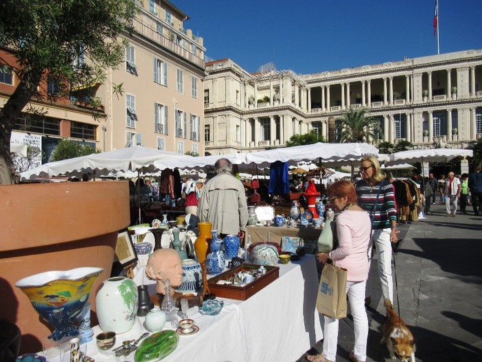 Brocante a Saleya
