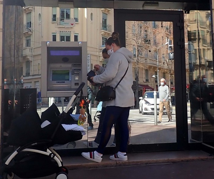 Bancomat, nell'elaborazione fotografica di Ghjuvan Pasquale
