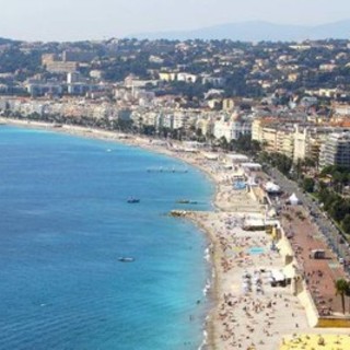 Nizza protegge la Baia degli Angeli: nasce la prima area marina urbana del Mediterraneo