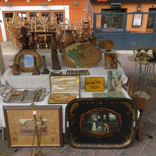 Brocante a Nizza in Cours Saleya